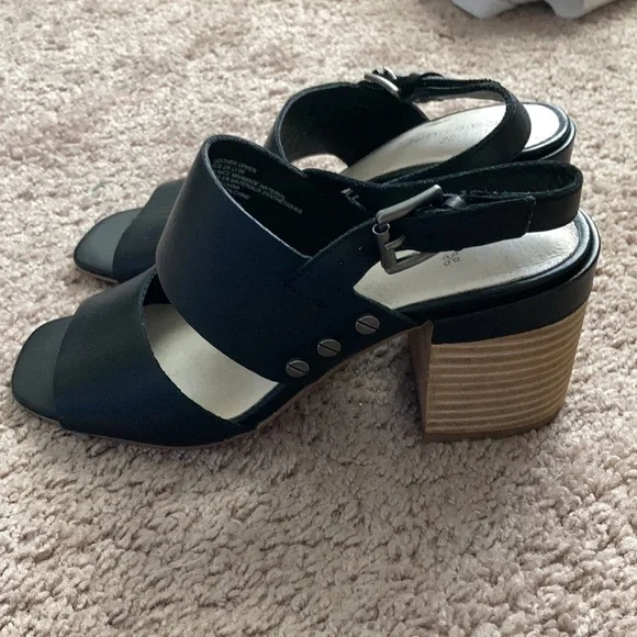 Caslon Black Sandals - Picture 3 of 9